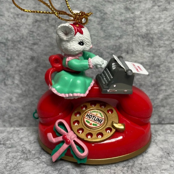 VTG 1996 Lustre Fame Christmas Ornament - Girl Mouse on Telephone w/ Typewriter - Picture 5 of 7
